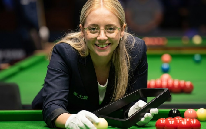 female snooker referees